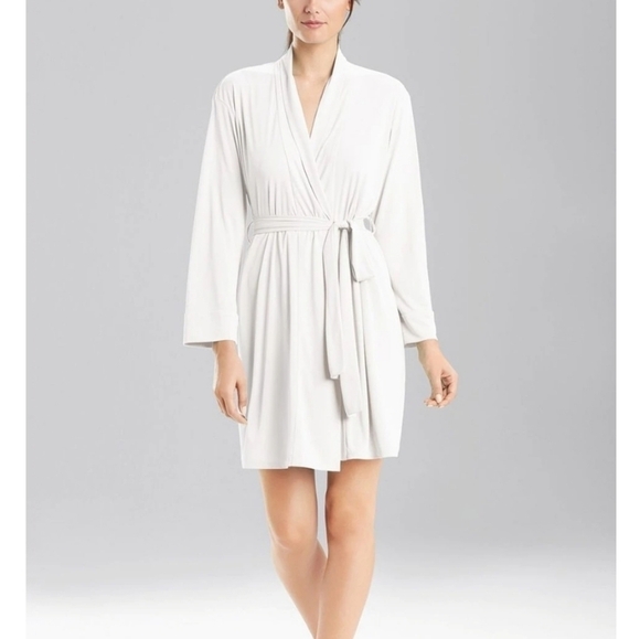 Natori Other - Natori white soft bathrobe size L(10-12)